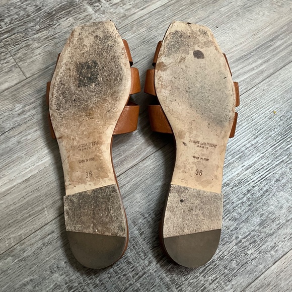 Saint Laurent neutral flat slides - Picture 3 of 9